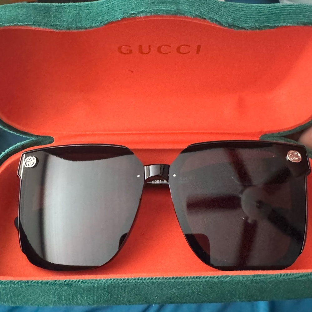 Gucci Black Square Sunglasses